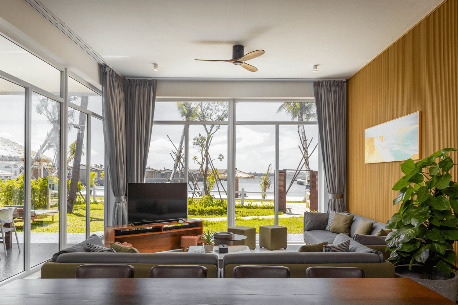 Tycoon Villa - Koh Apikjun Resort