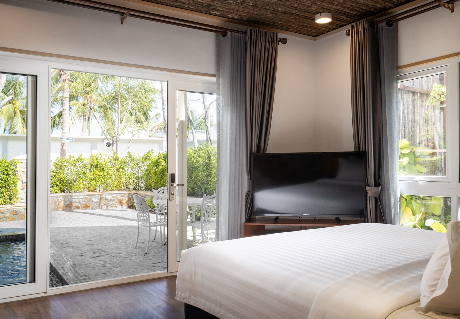 2 Bedroom Junior Villa 6 - Koh Apikjun Resort