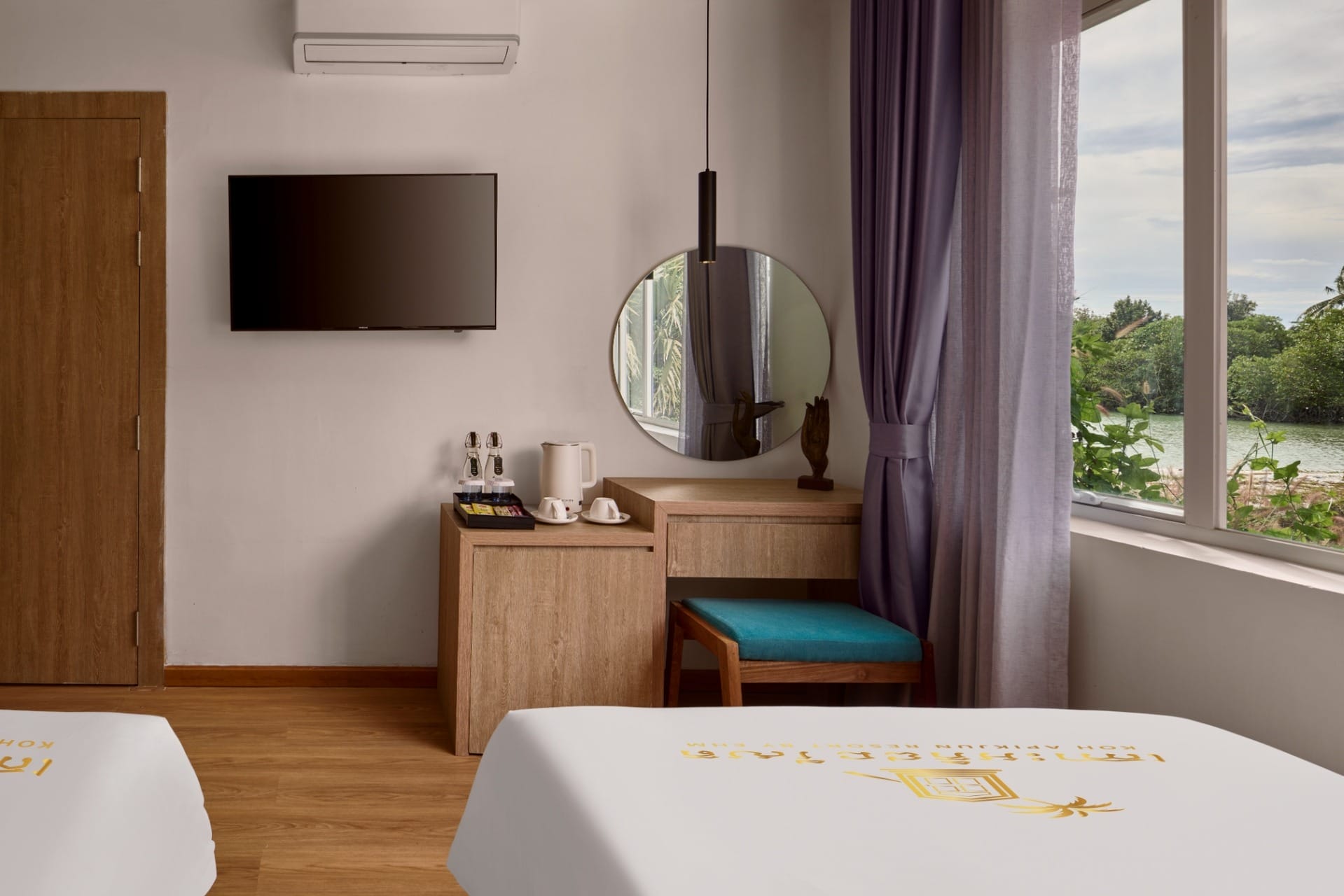 Deluxe Twin Room - Koh Apikjun Resort by EHM